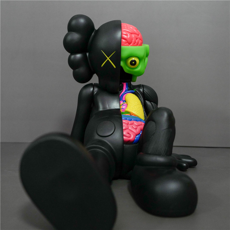 Kaws 23cm  (5)